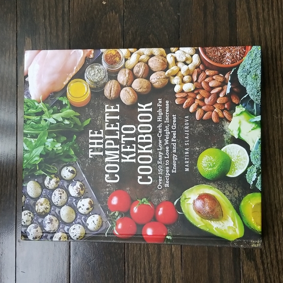 The Complete Keto Cookbook - Picture 1 of 4